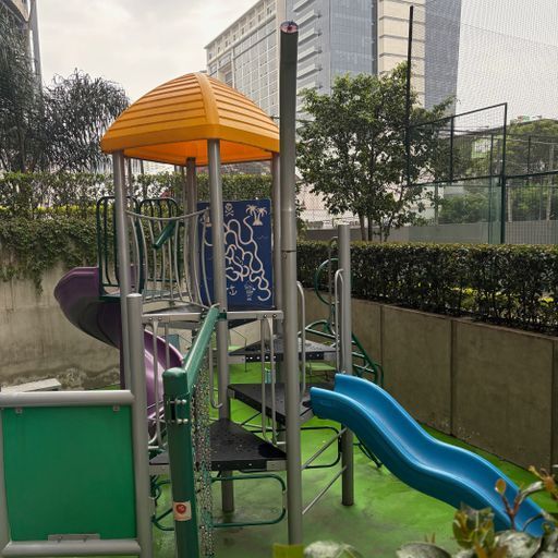 26 de 28: Área de juegos