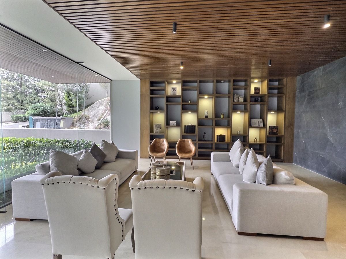 8 de 23: Lobby Terrazas, Lomas Country