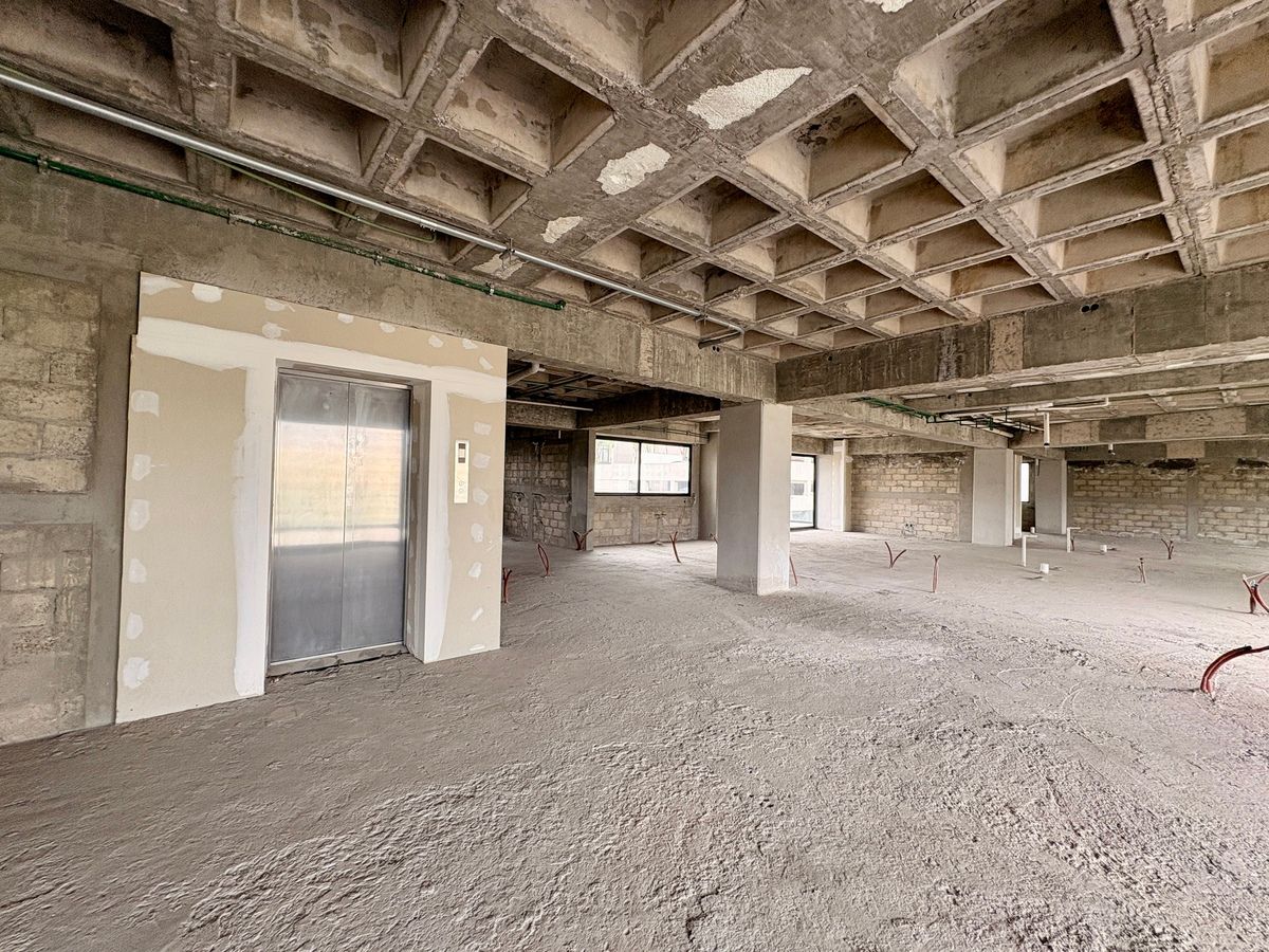 18 de 23: Departamento disponible en venta.