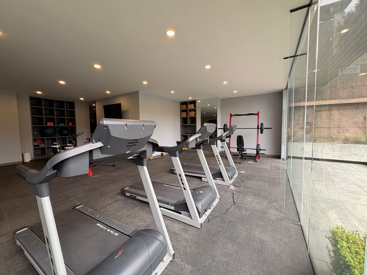 22 de 23: Gym amenidades