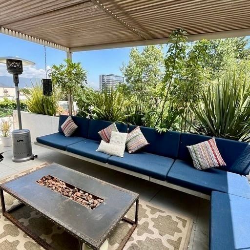 12 de 15: Terraza con Fogatero