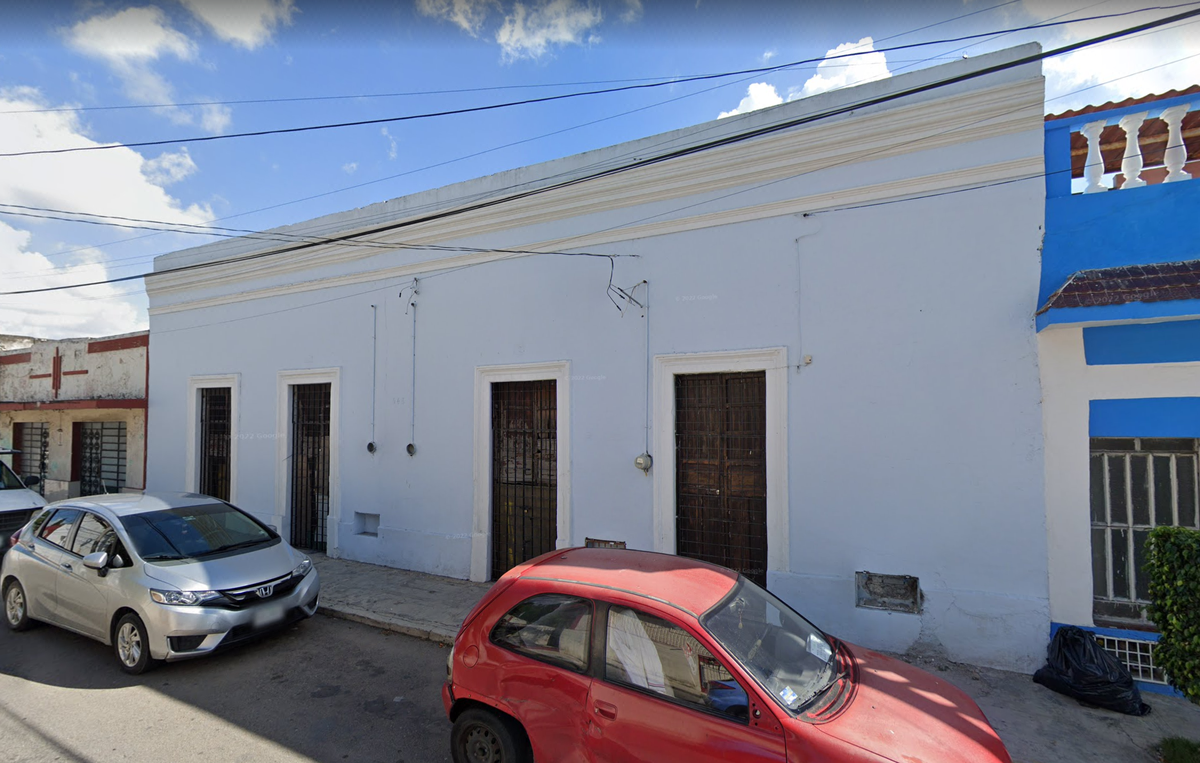Casa en venta para remodelar en el Centro Histórico de Mérida – Gran terreno