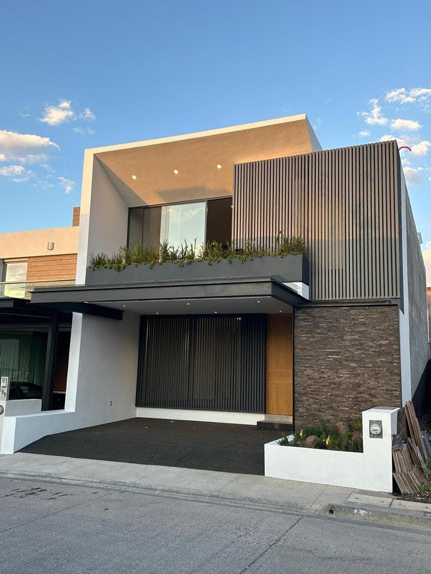 Casa en venta en Paseo del Parque, Tres Marías, Morelia
