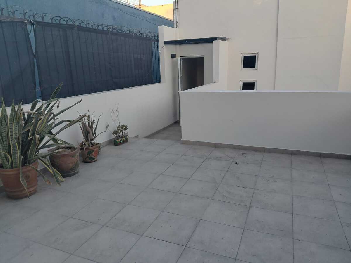 4 de 13: Terraza planta alta