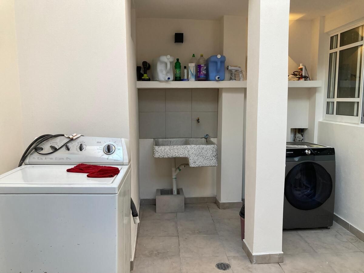 13 de 13: Área de lavado techada