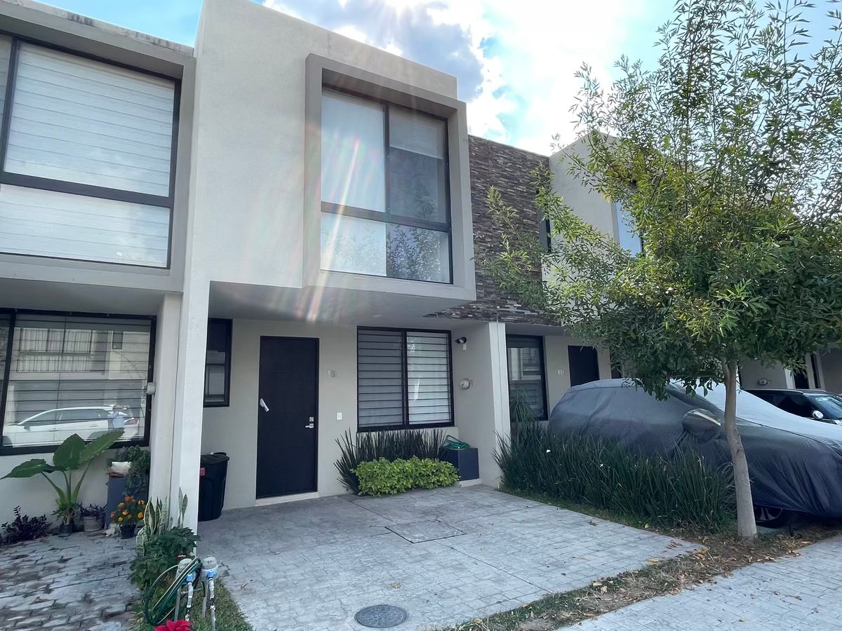 1 de 21: Fachada, cochera 2 autos