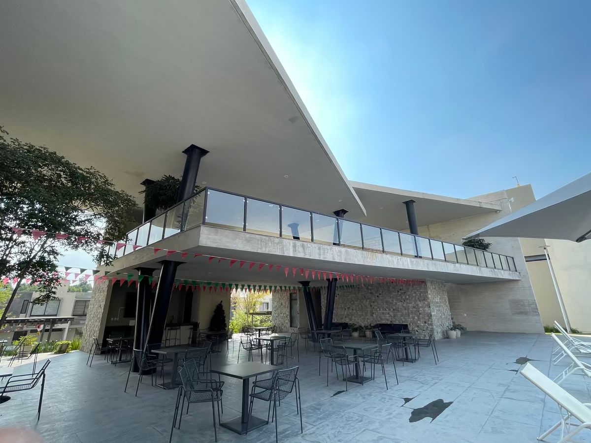 20 de 21: Interior Casa Club