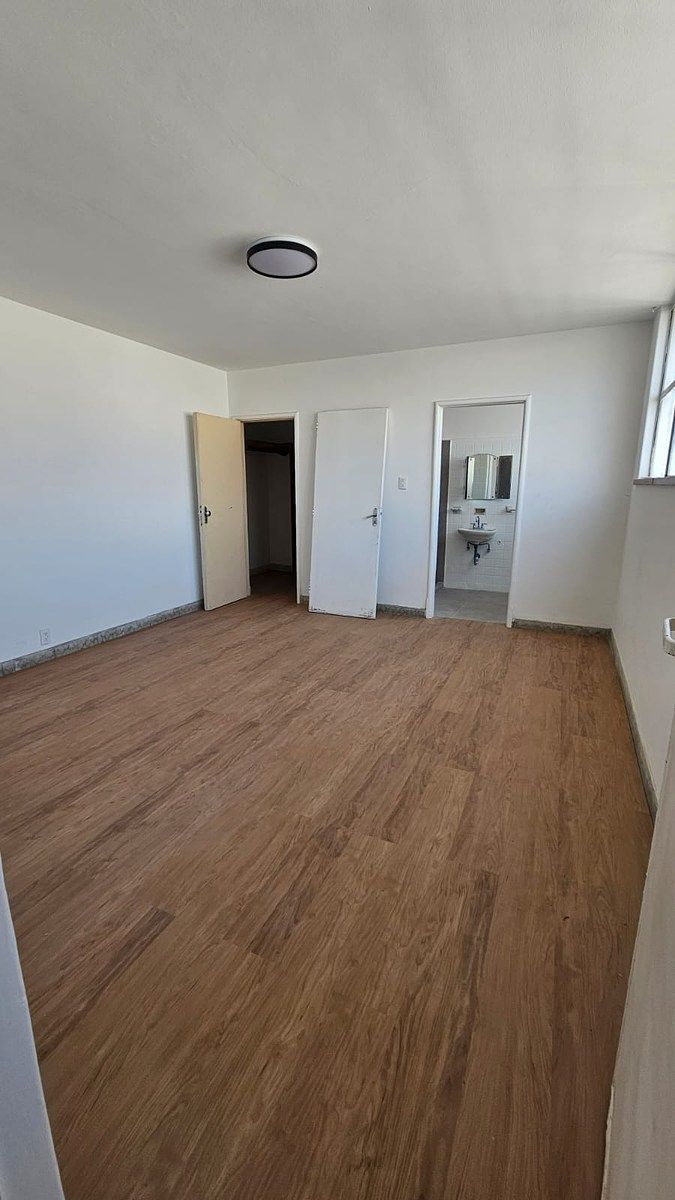 40 de 44: cuarto de servicio