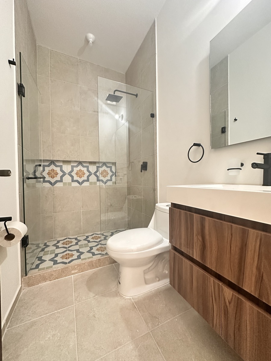 5 de 19: Baño completo Recámara principal