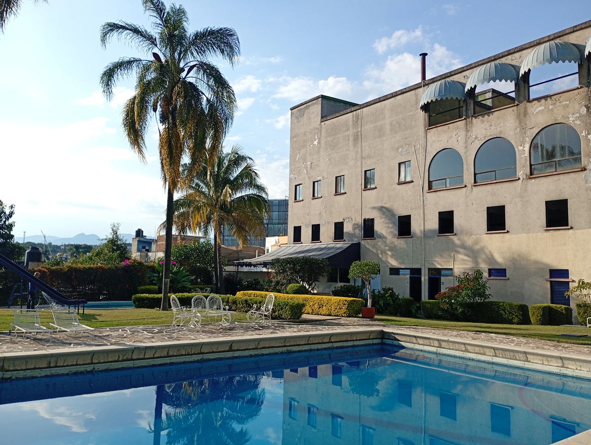 4 of 20: VISTA GENERAL DE LA ALBERCA