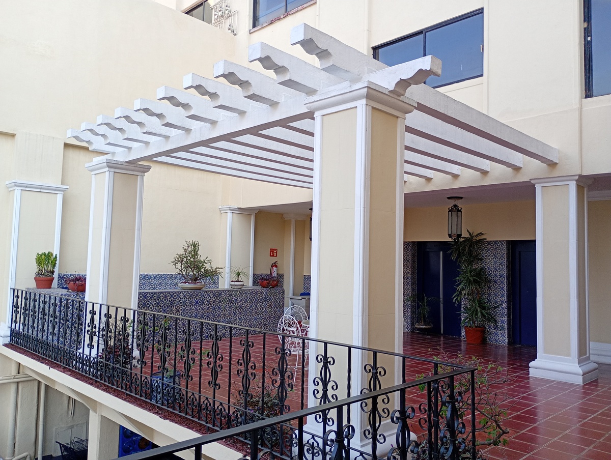 8 of 20: TERRAZA Y MIRADOR