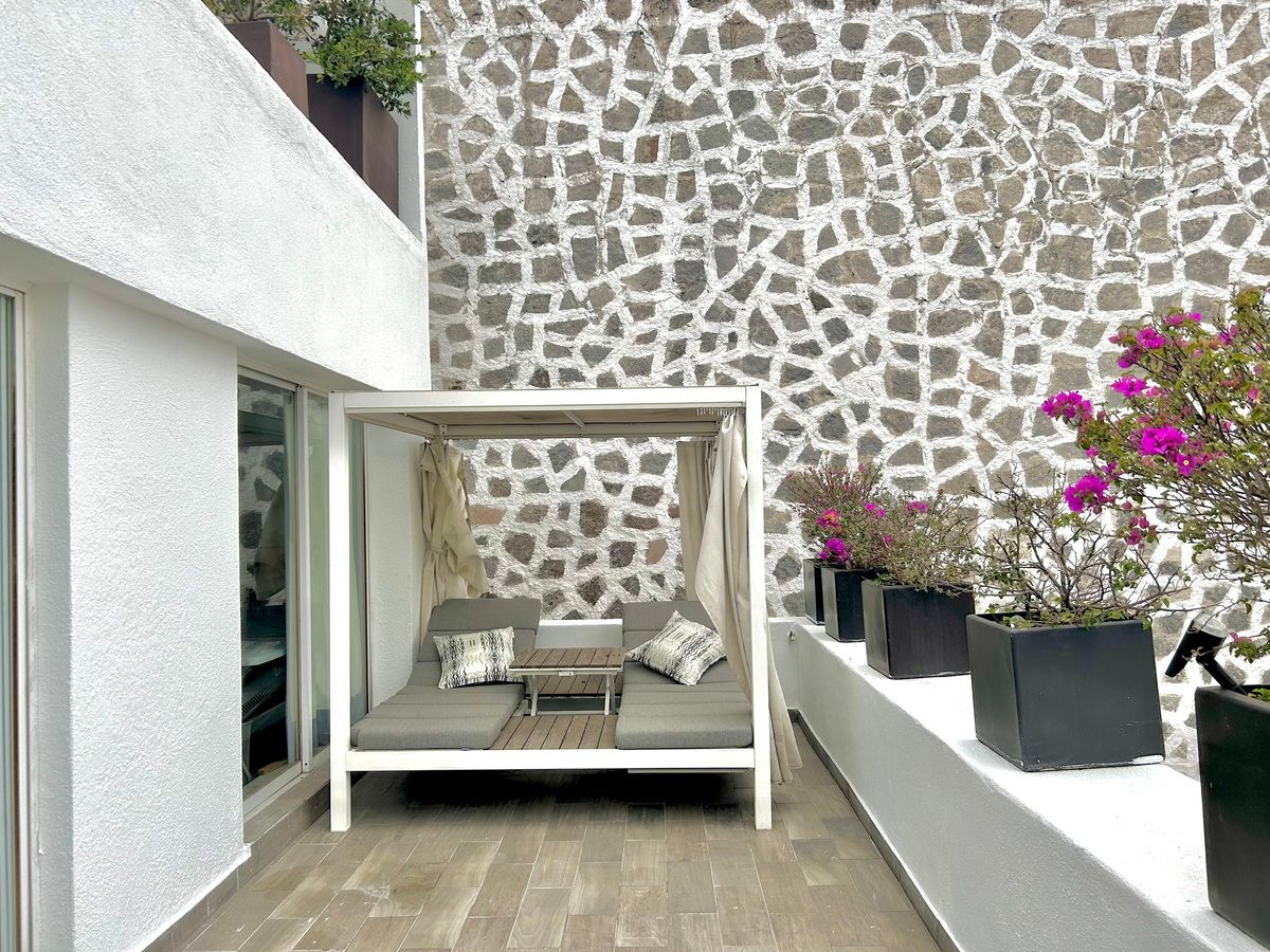 18 of 20: terraza de la recámara secundaria