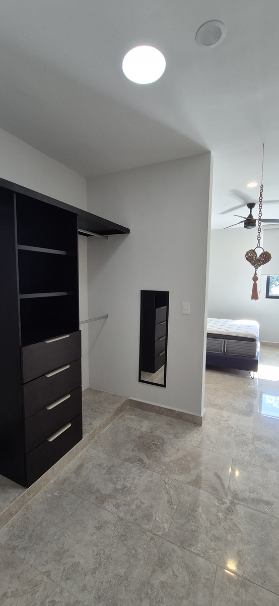 28 de 33: CLOSET REC 4