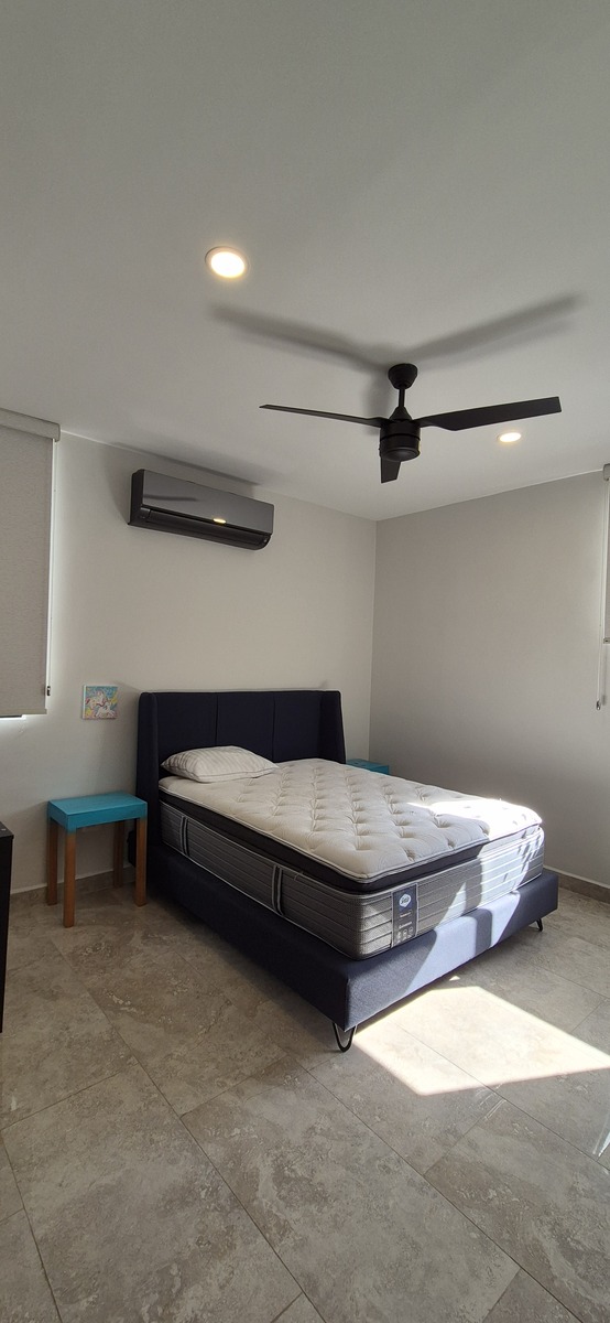 27 de 33: RECAMARA 4