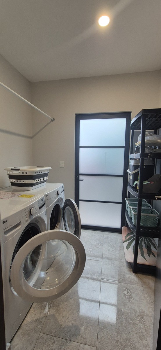 10 de 33: CUARTO DE LAVADO