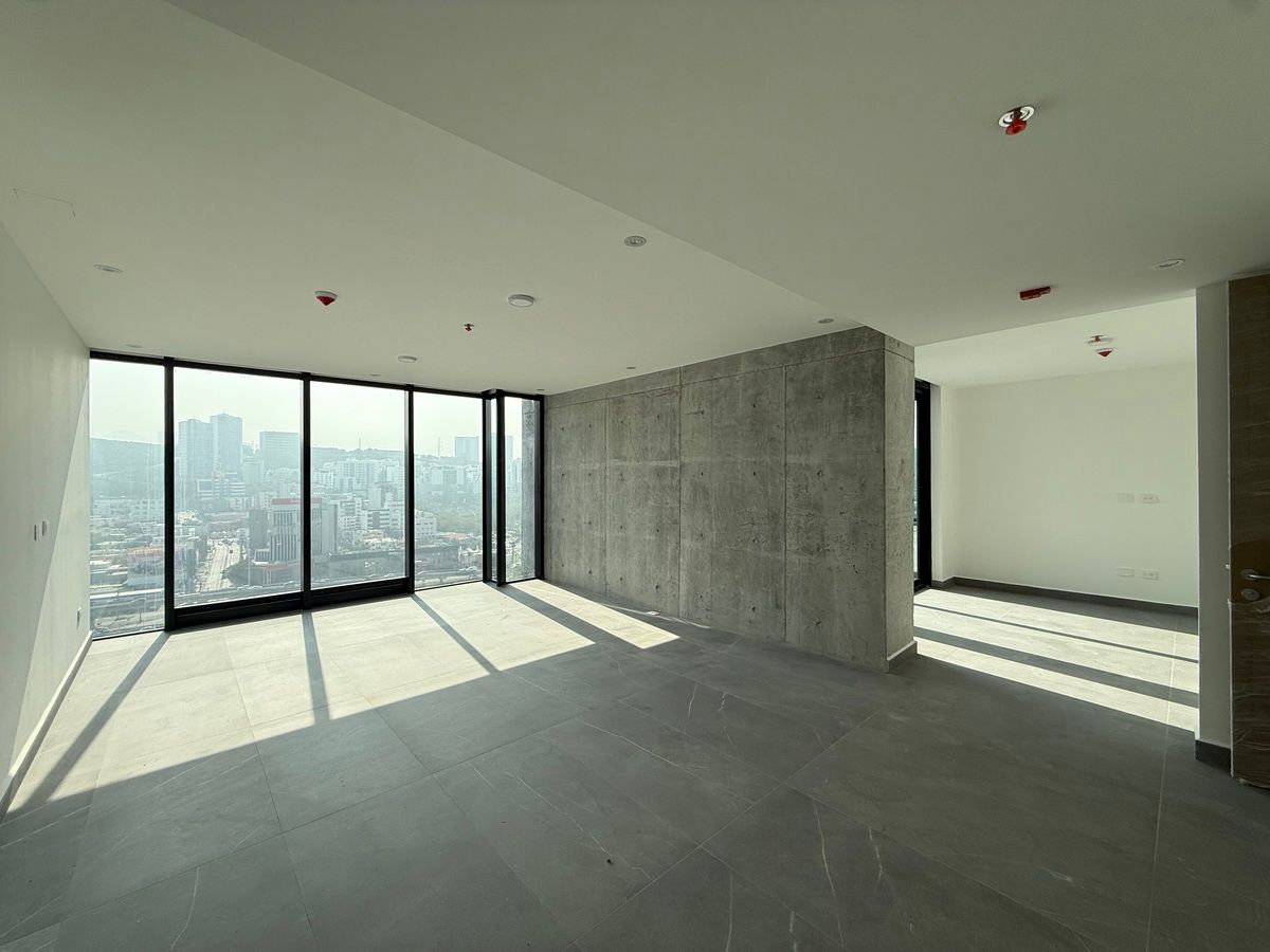 1 of 20: Sala y comedor