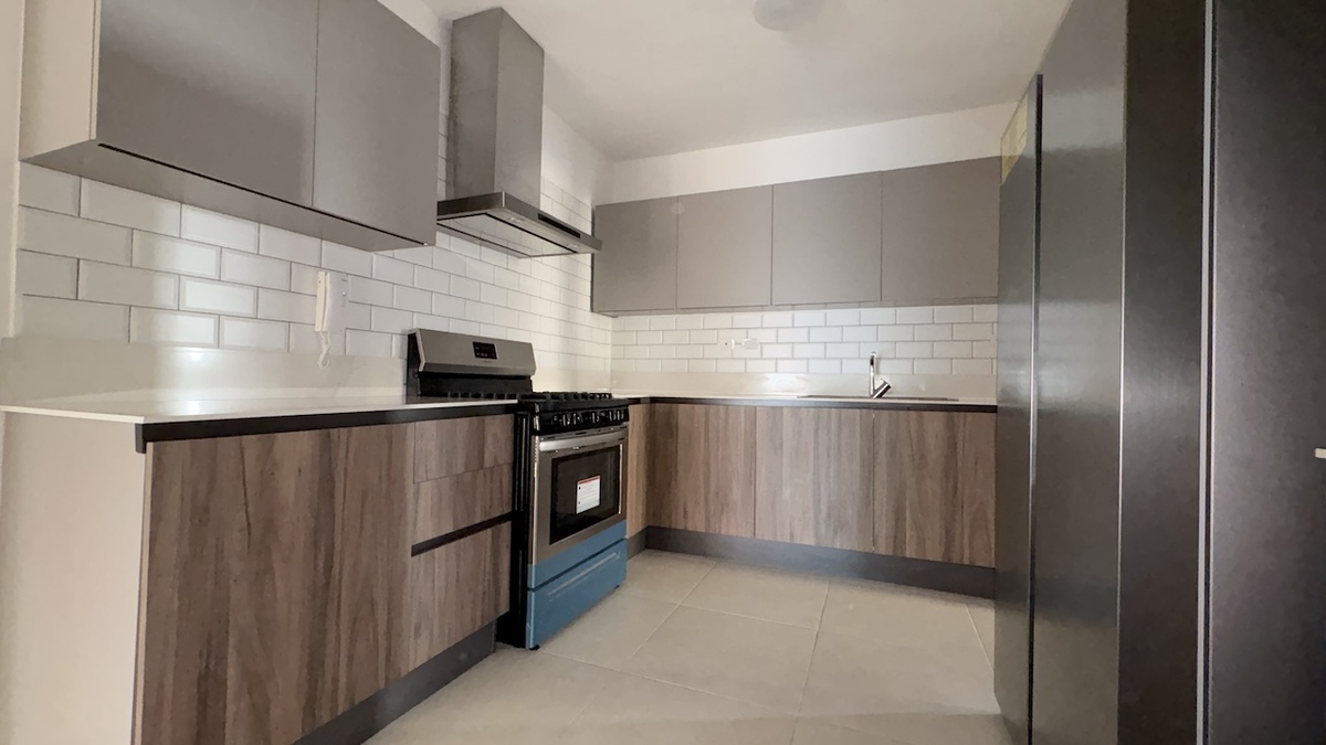 6 de 26: Cocina equipada