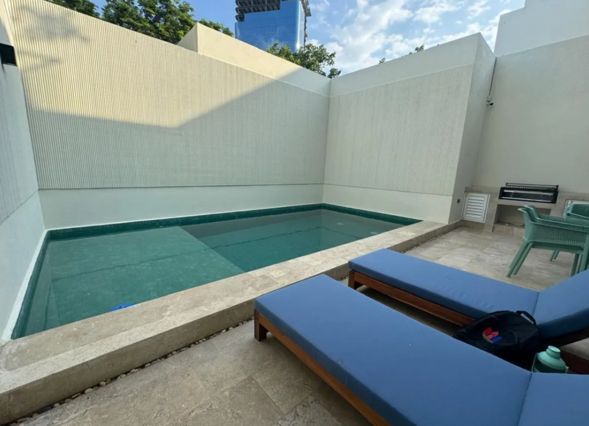 15 de 18: area común