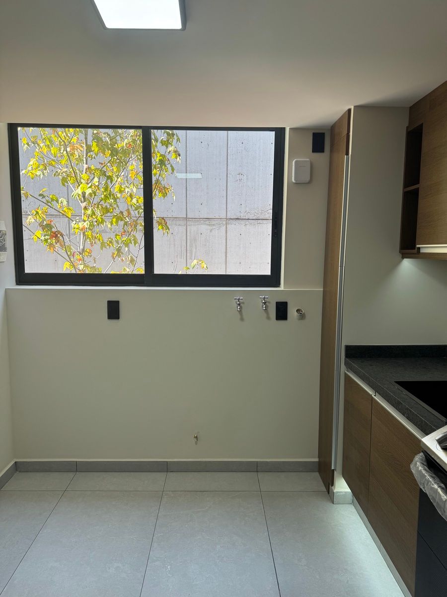 10 de 23: Lugar para lavadora y secadora