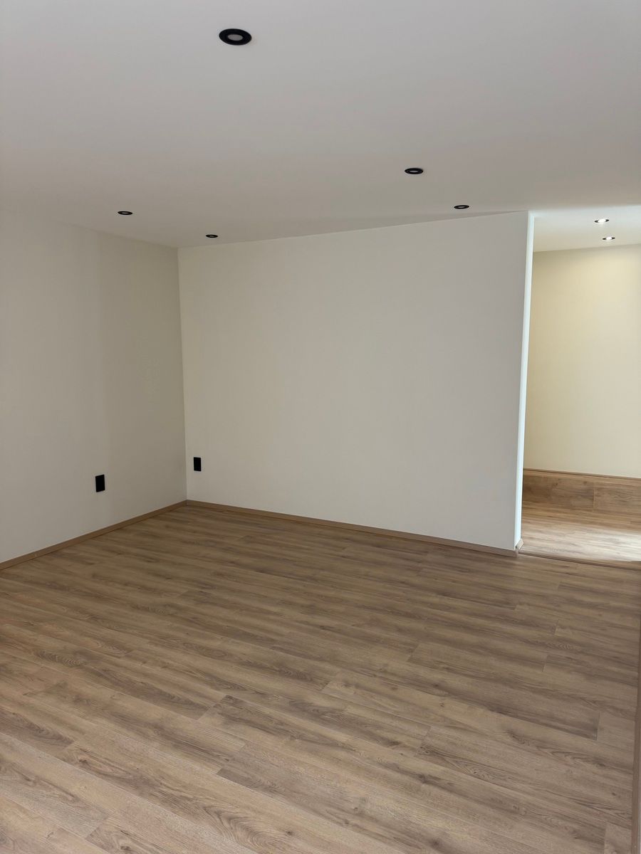 16 de 23: Sala de TV