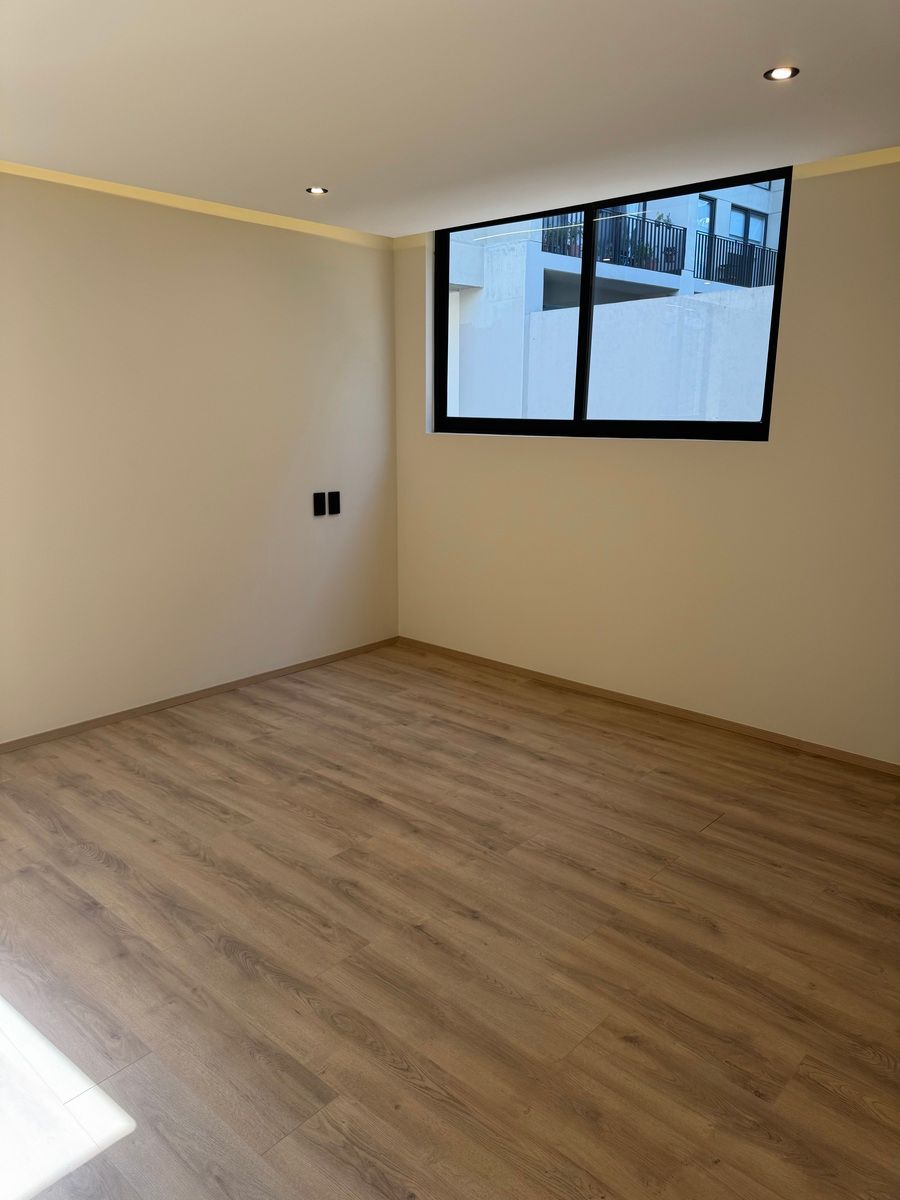 21 de 23: Habitación