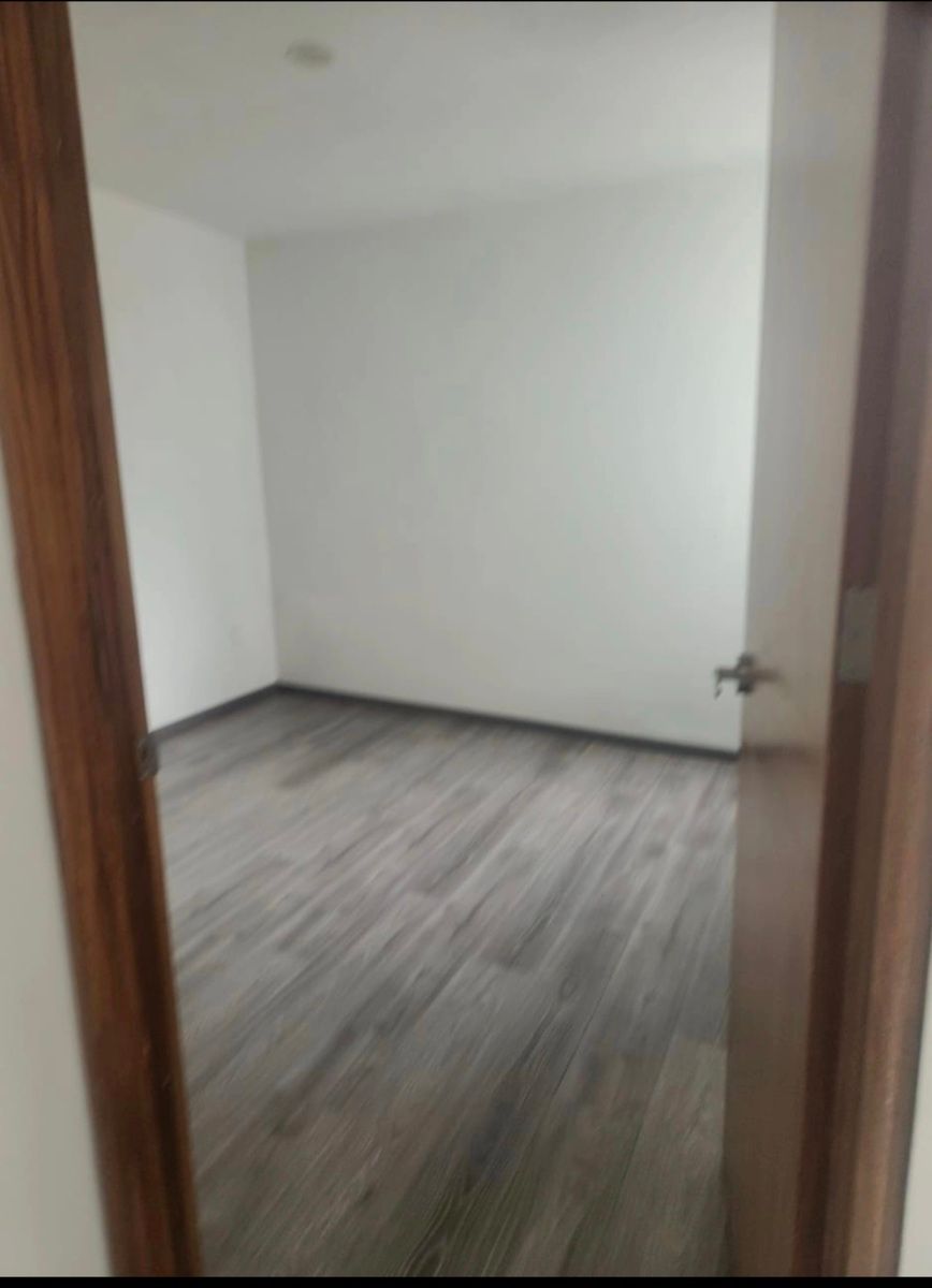 4 of 13: Primer  cuarto