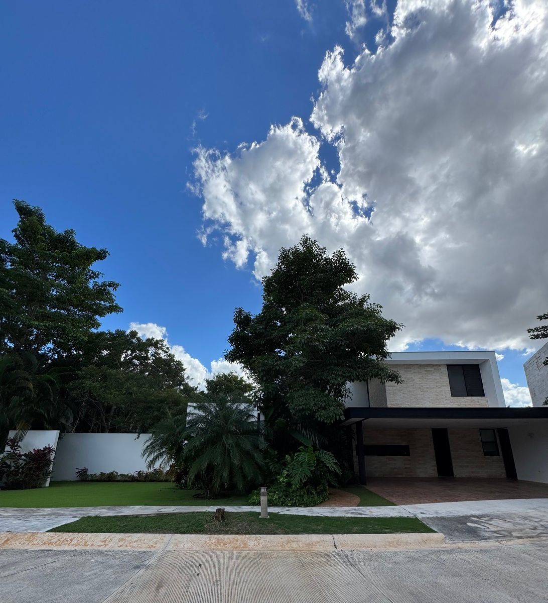 28 de 37: Fachada completa