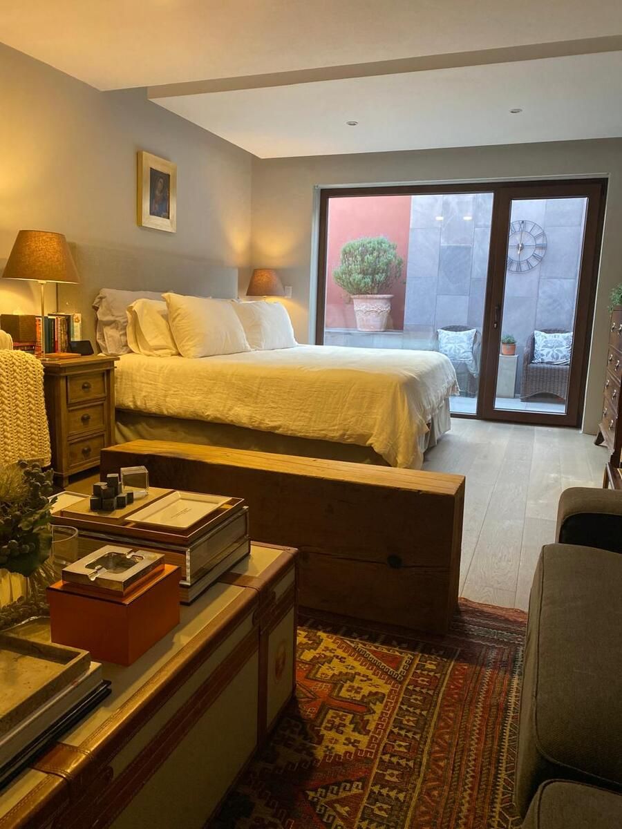 14 de 22: Recamara principal que sale a un patio