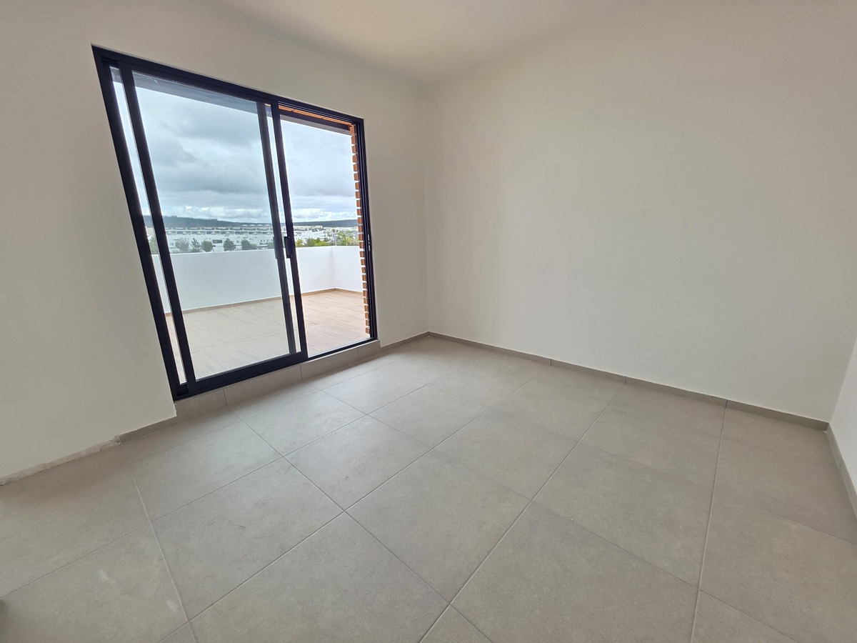 23 de 29: O salon de juegos o estudio o 5ta habitación