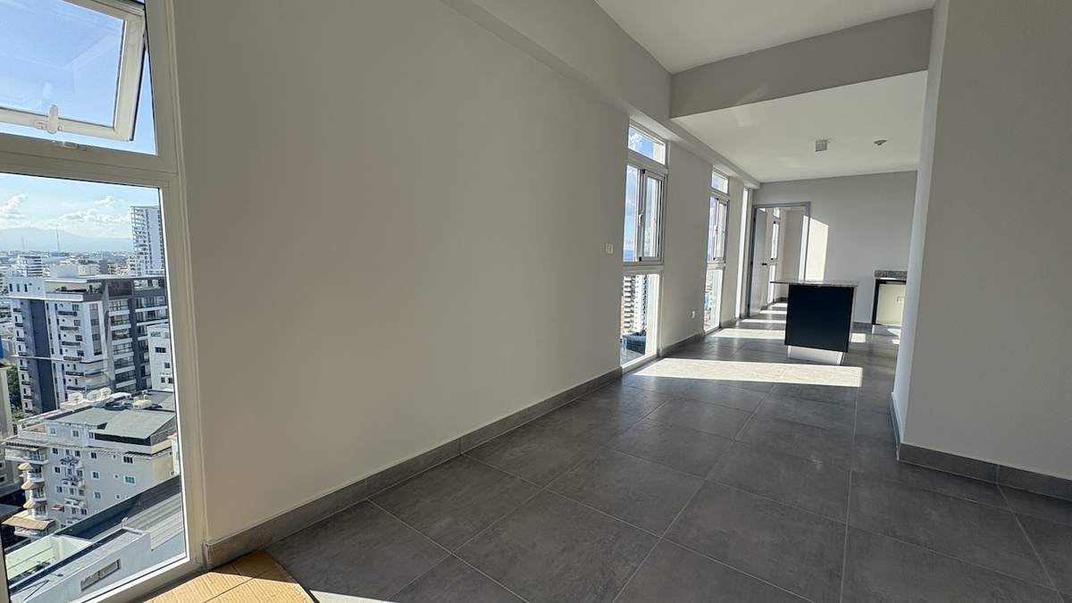 6 de 13: Otra vista área de comedor