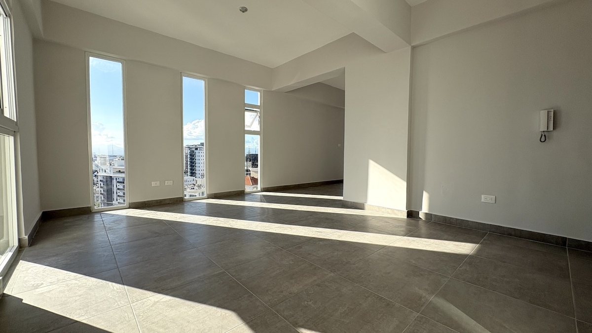 4 de 13: Otra vista de la sala -Estar.