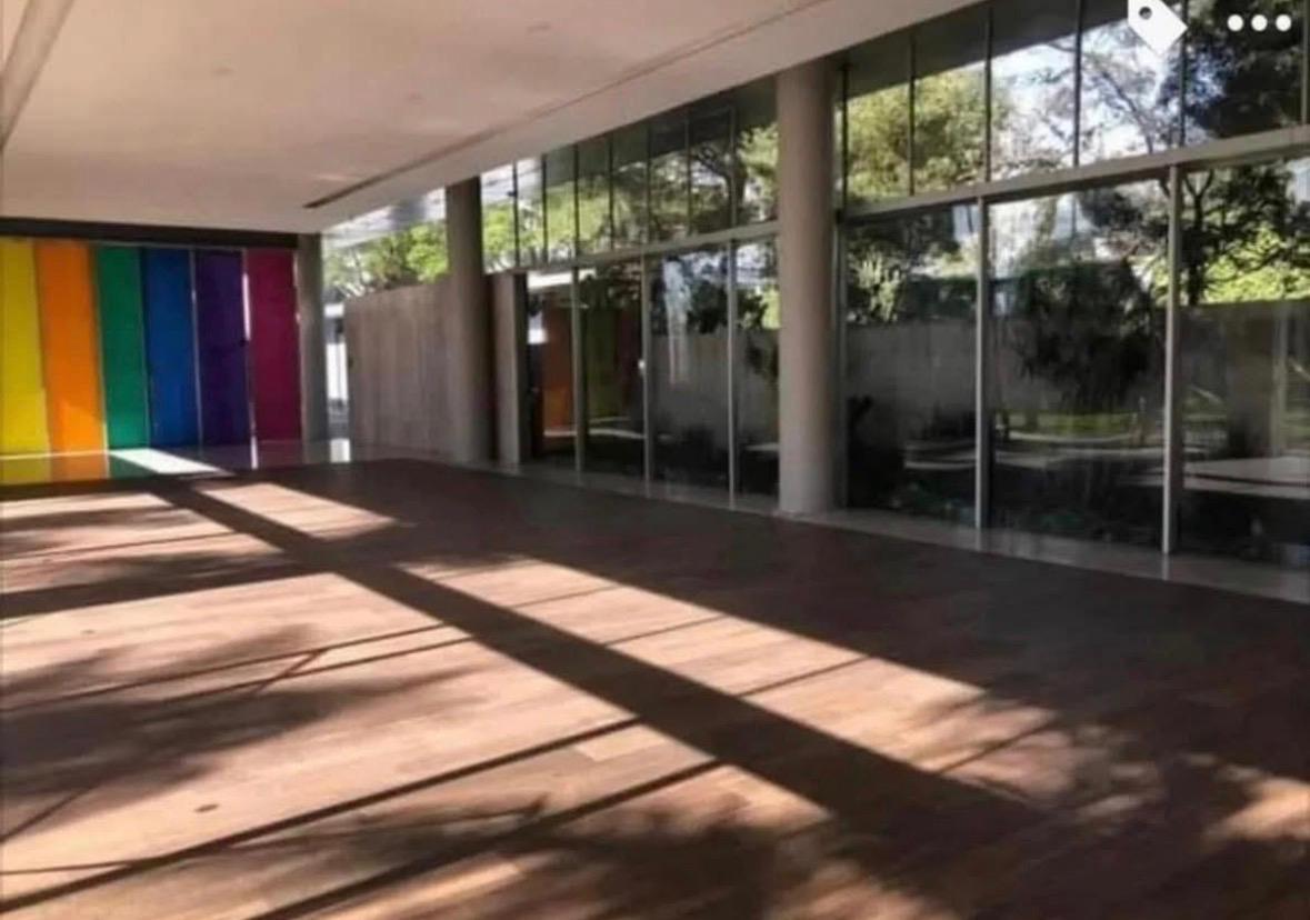 10 of 13: Salon de Fiestas