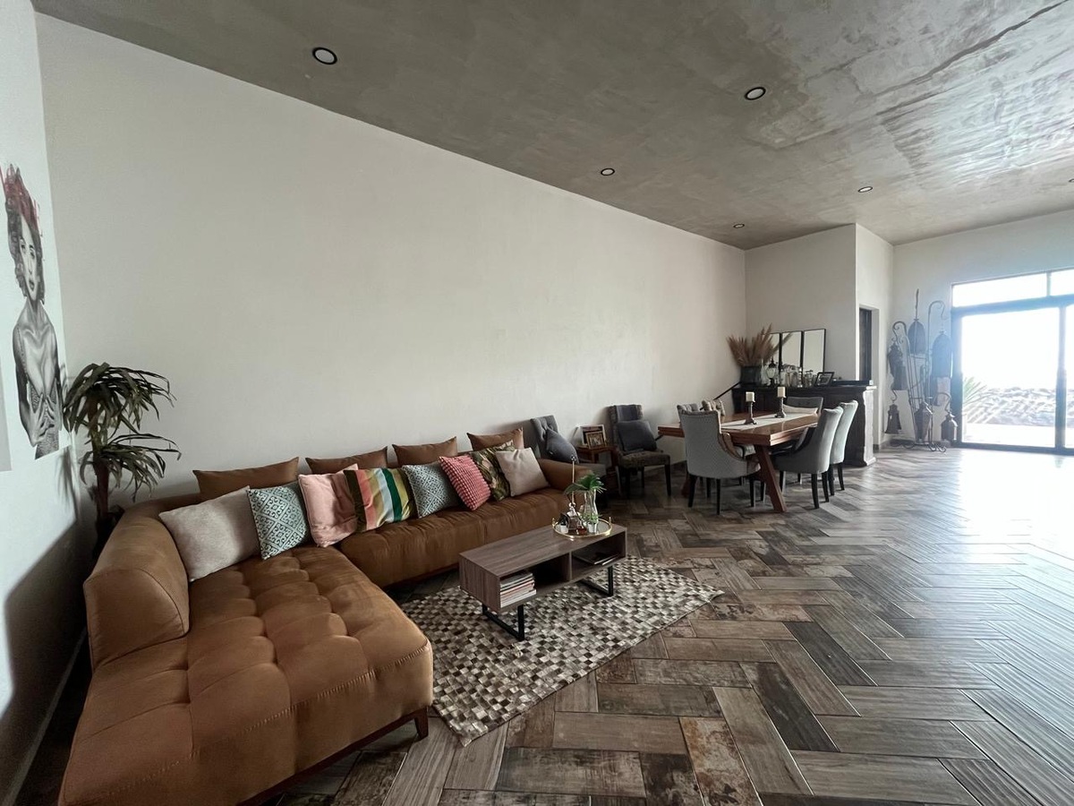 8 of 14: sala comedor