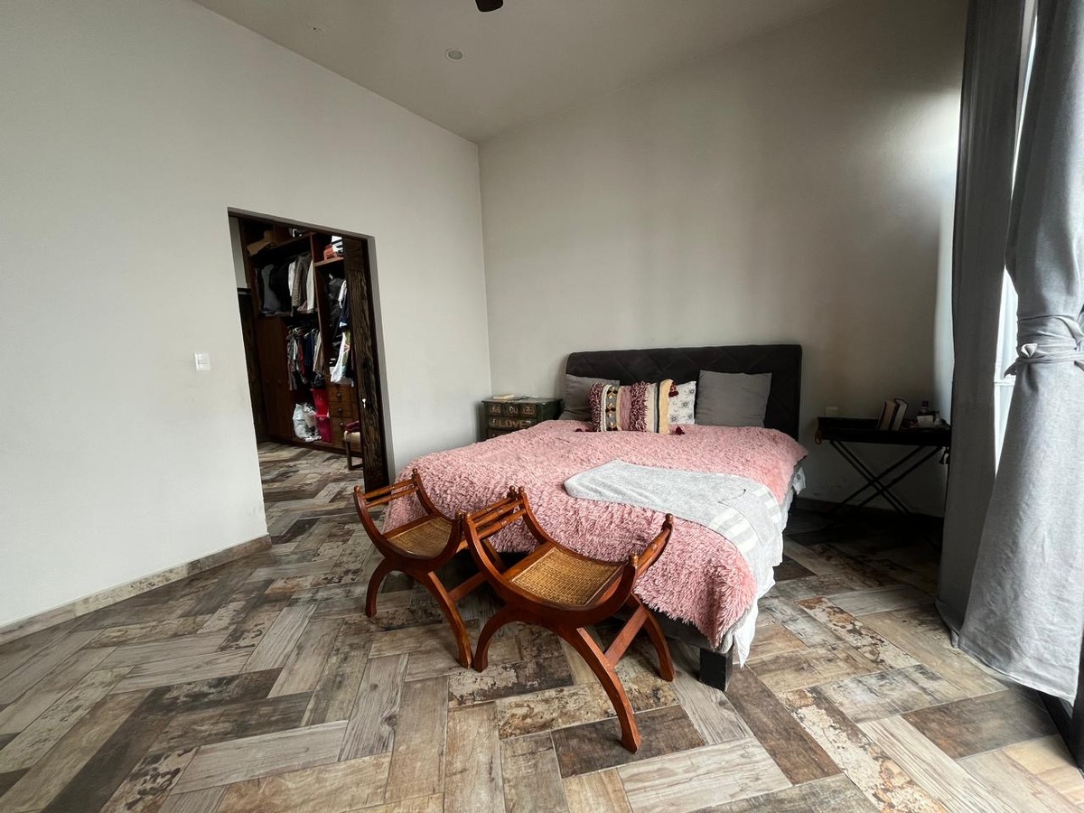 12 of 14: Recámara principal