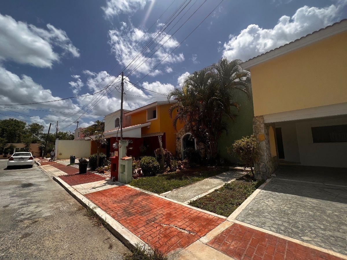 12 de 18: inmueble en calle cerrada con privacidad