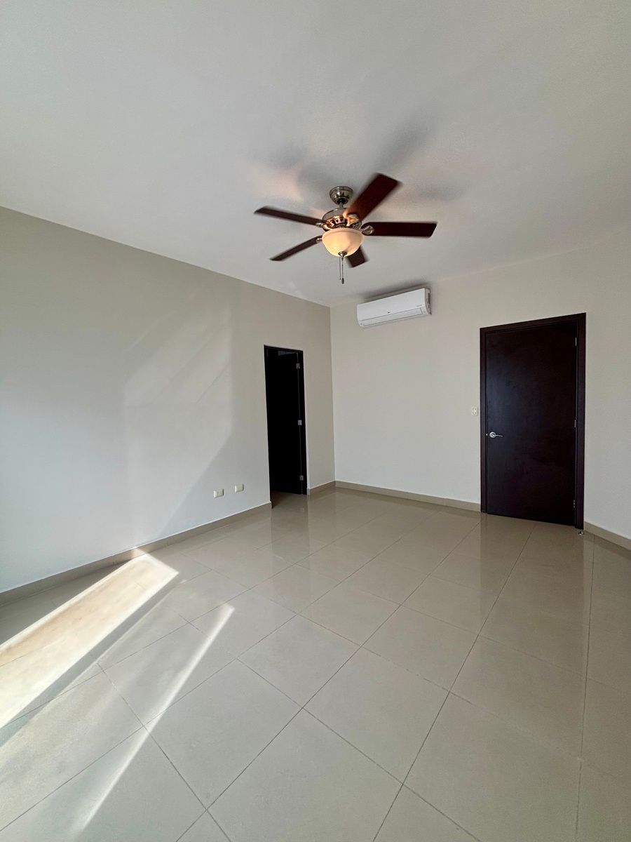 8 de 23: Recámara Principal