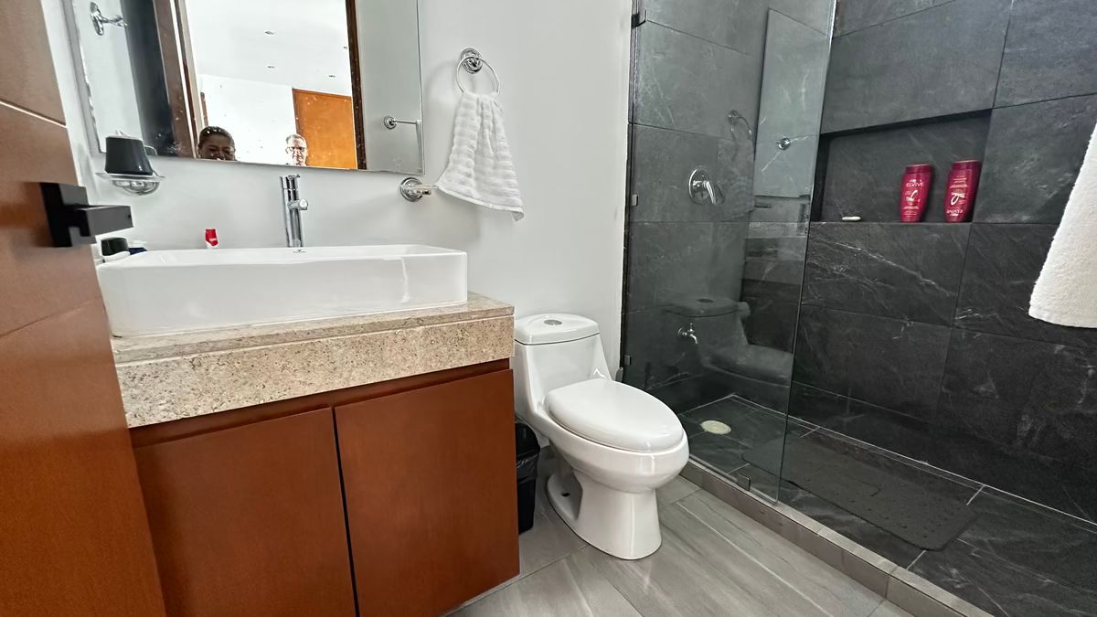 22 de 27: BAÑO RECAMARA 2