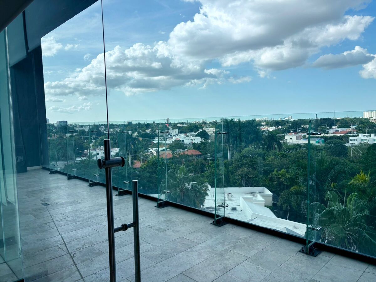 20 de 27: OFICINA EN SKY CITY