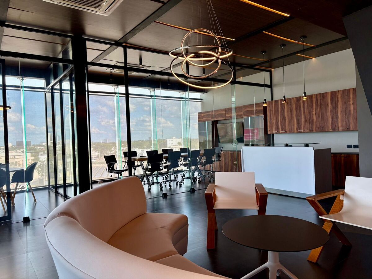 10 de 27: OFICINA EN SKY CITY