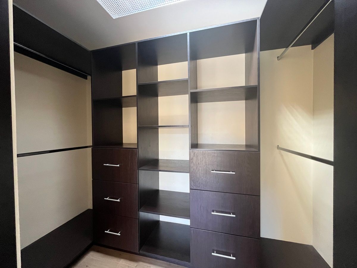 10 de 17: Walk in clóset