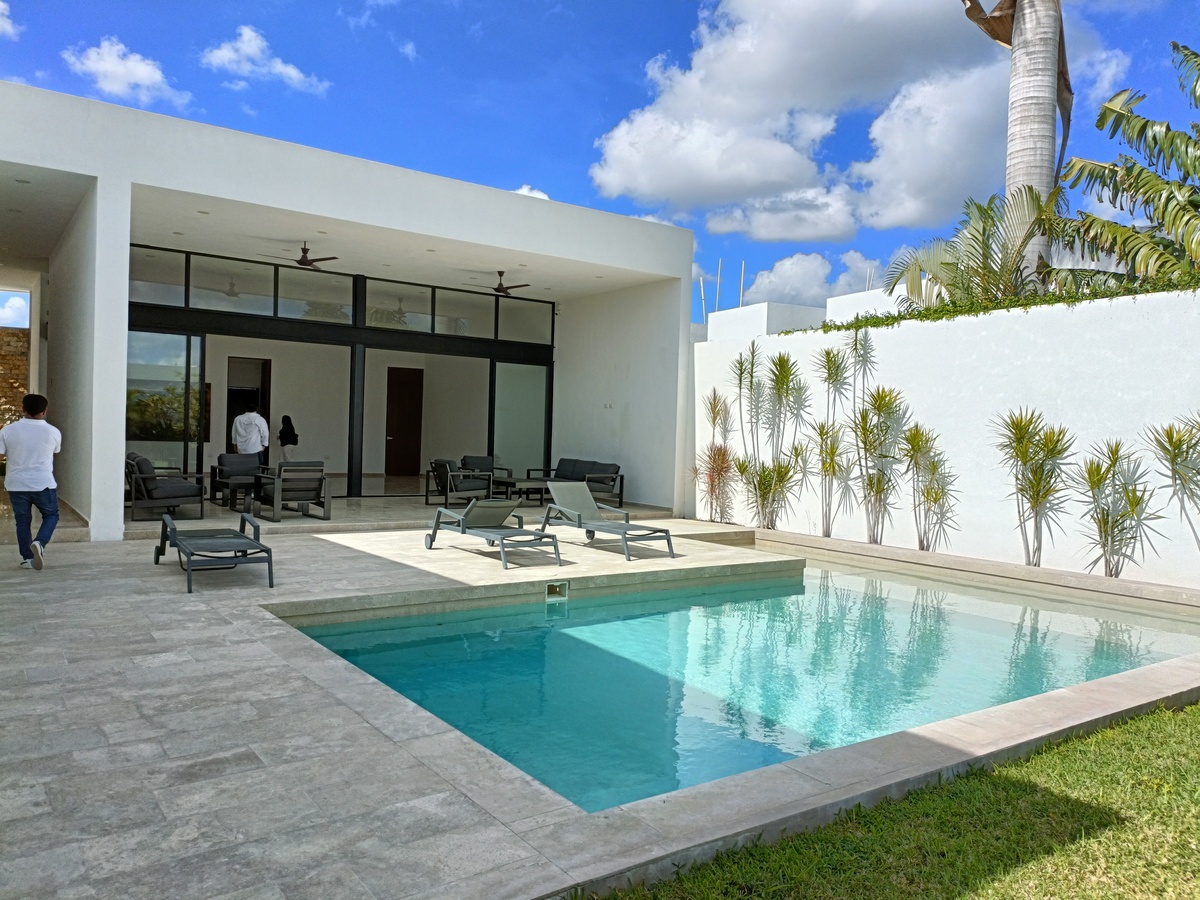 36 de 39: Amenidades en casa club