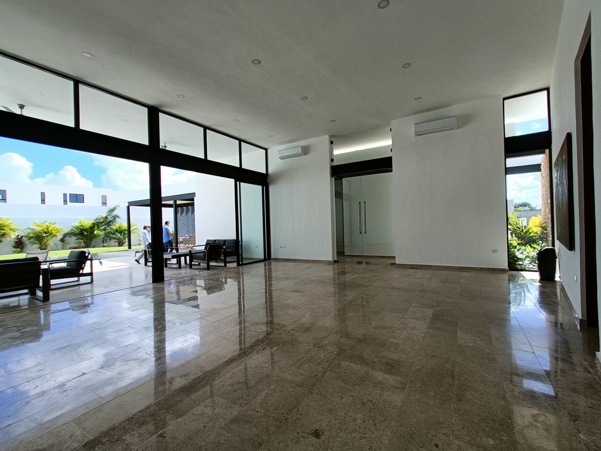 39 de 39: Salón de eventos