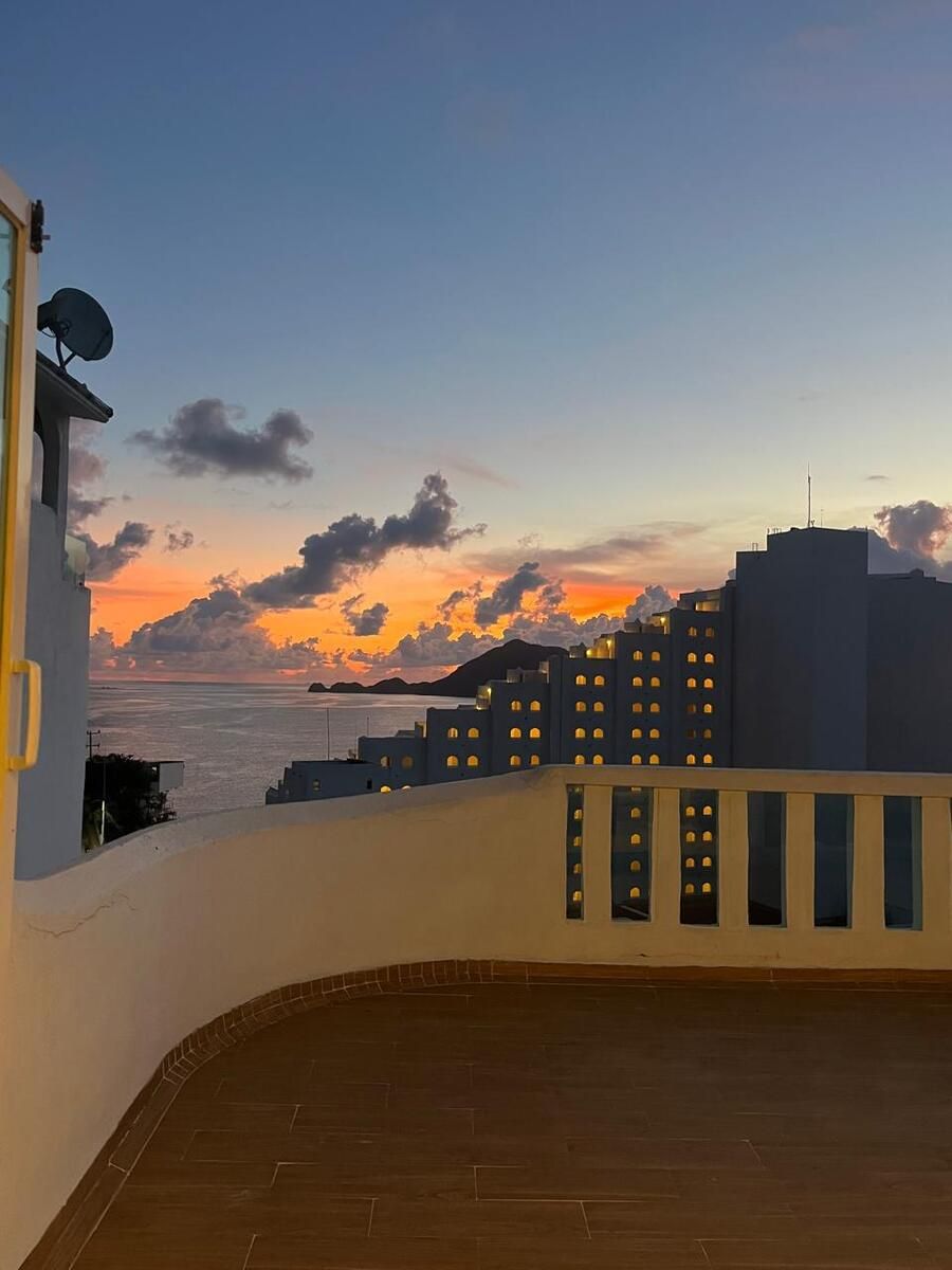 1 de 20: Bella vista al aterdecer