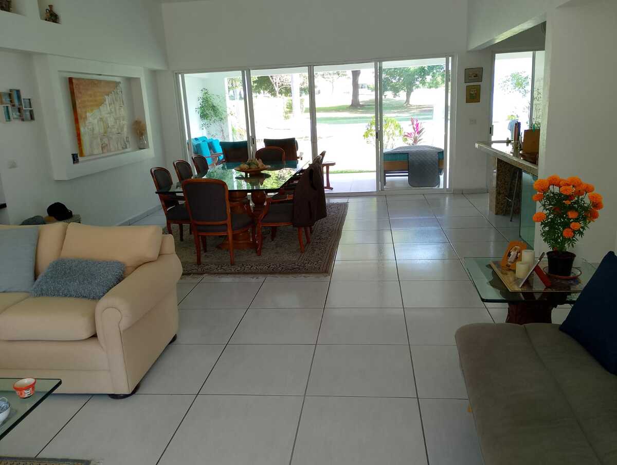 3 of 18: Sala-comedor