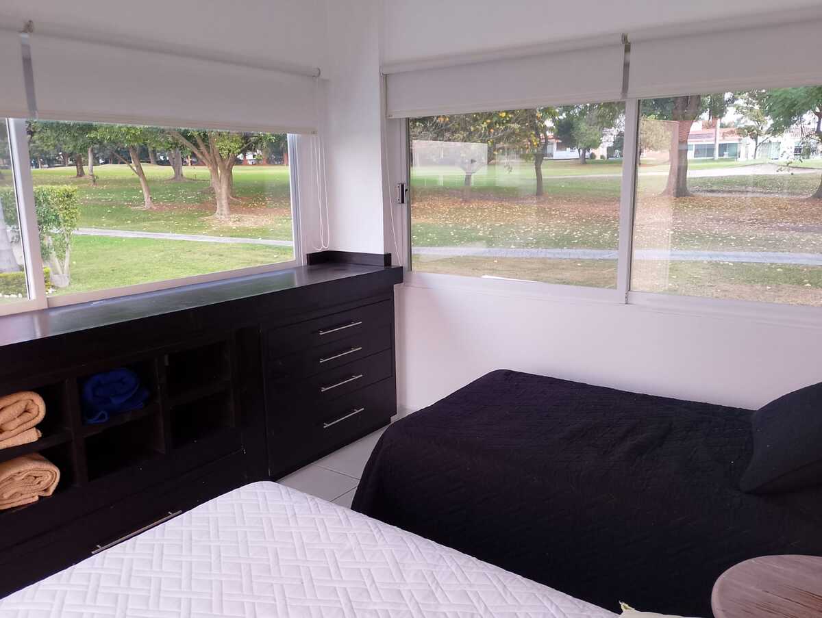 14 of 18: Interior casita exterior