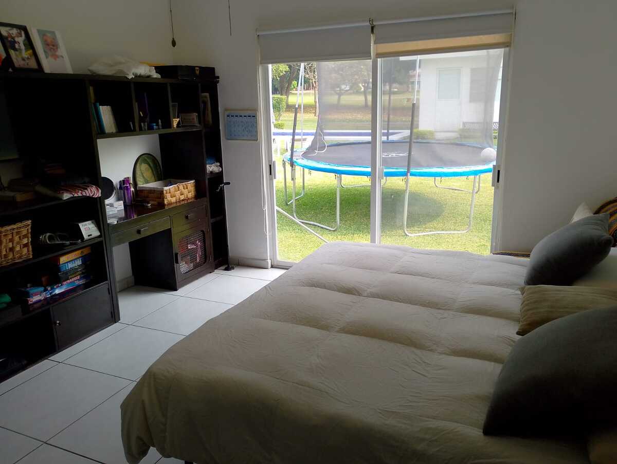 7 of 18: Recamara principal