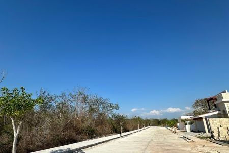 Terreno en esquina en venta en Paraíso Conkal | 200 m² - foto 5