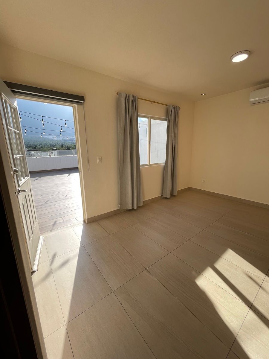 13 de 16: CUARTO JUEGOS/CINE