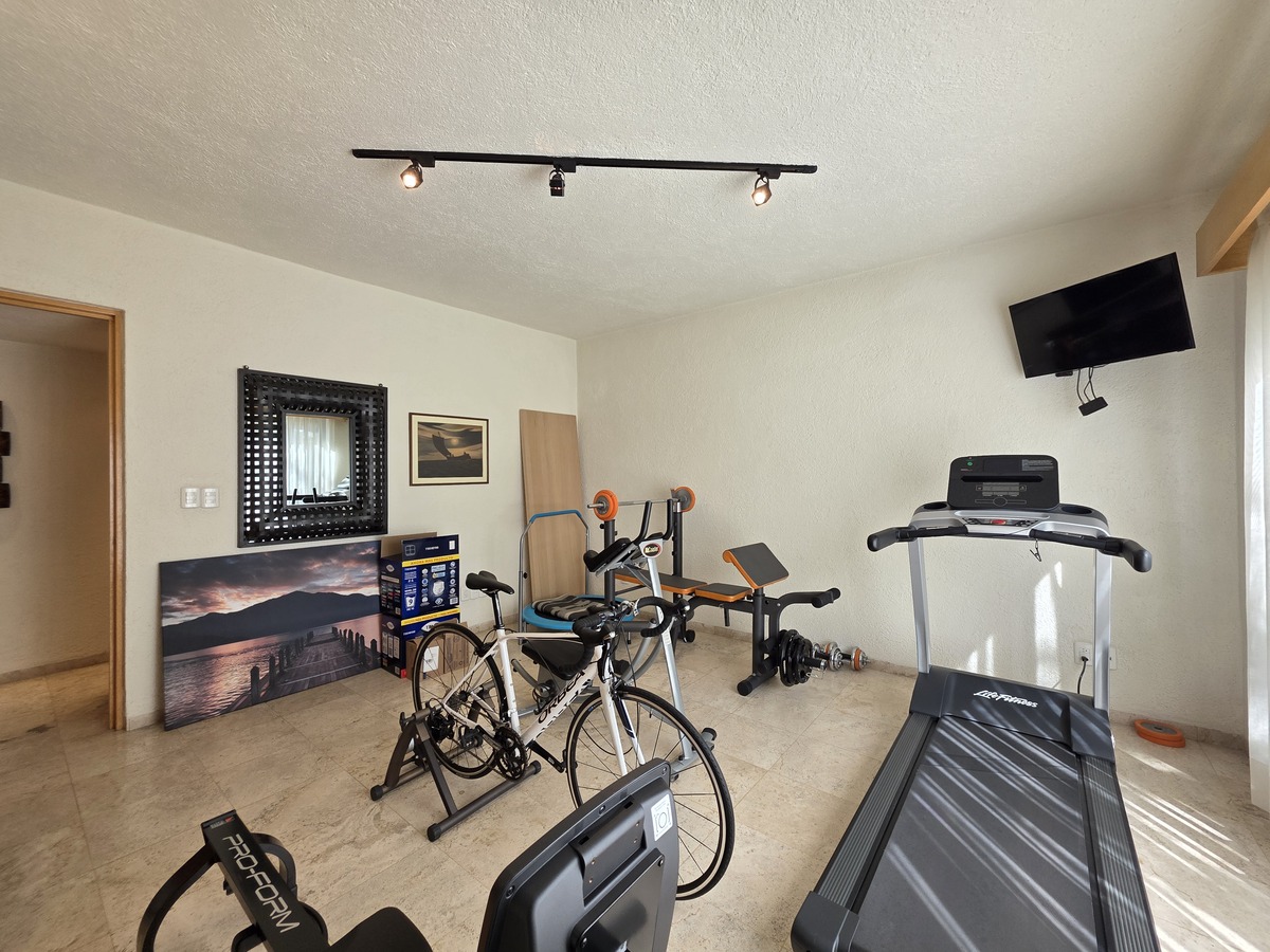 34 of 37: Gimnasio o 4 Recámara