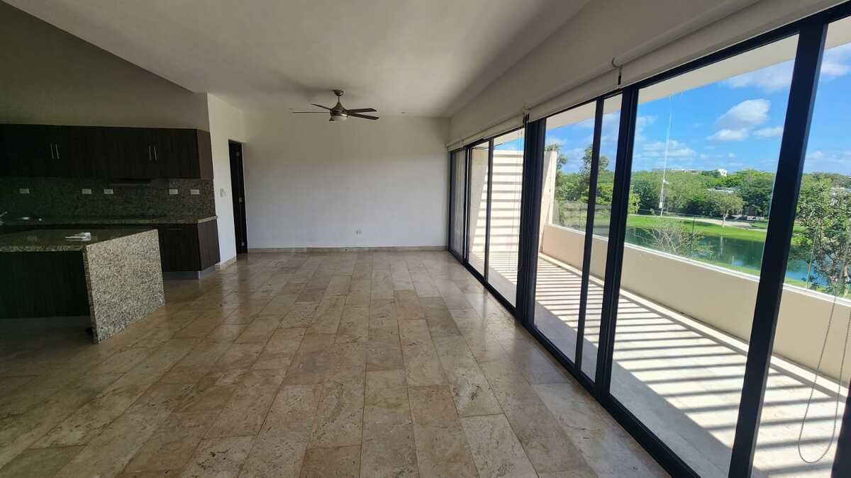 32 de 49: Departamento en Renta Merida